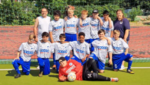 Besch Sponsoring SG Blau Weiss Buch Jugend mit Trainer