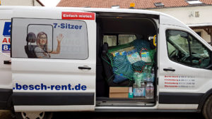 Beladener Transporter für Ukrainehilfe